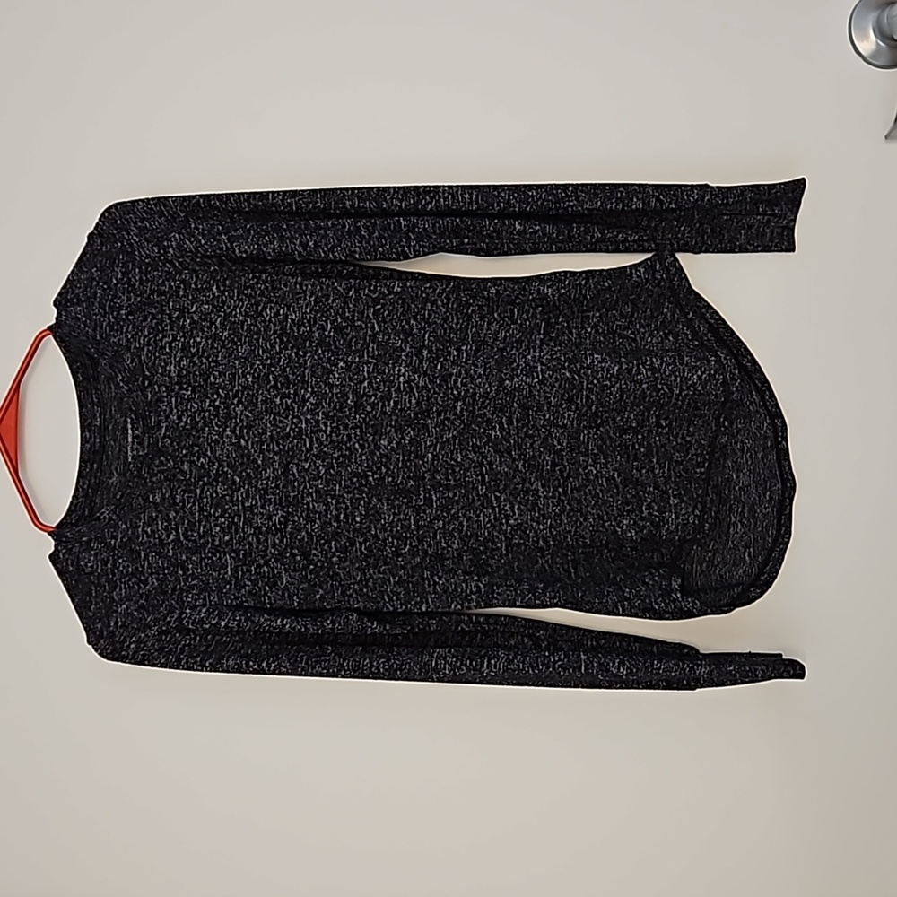 WARM ESSENTIALS Cuddlduds 6 pcs. black gray white long sleeve Sm. New + - Picture 3 of 14